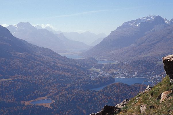 02_blick_auf_die_malojaseen.jpg